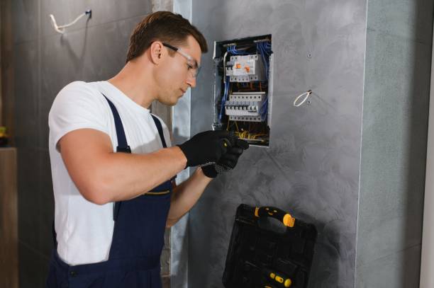 Best Affordable Emergency Electrician  in Council Bluffs, IA